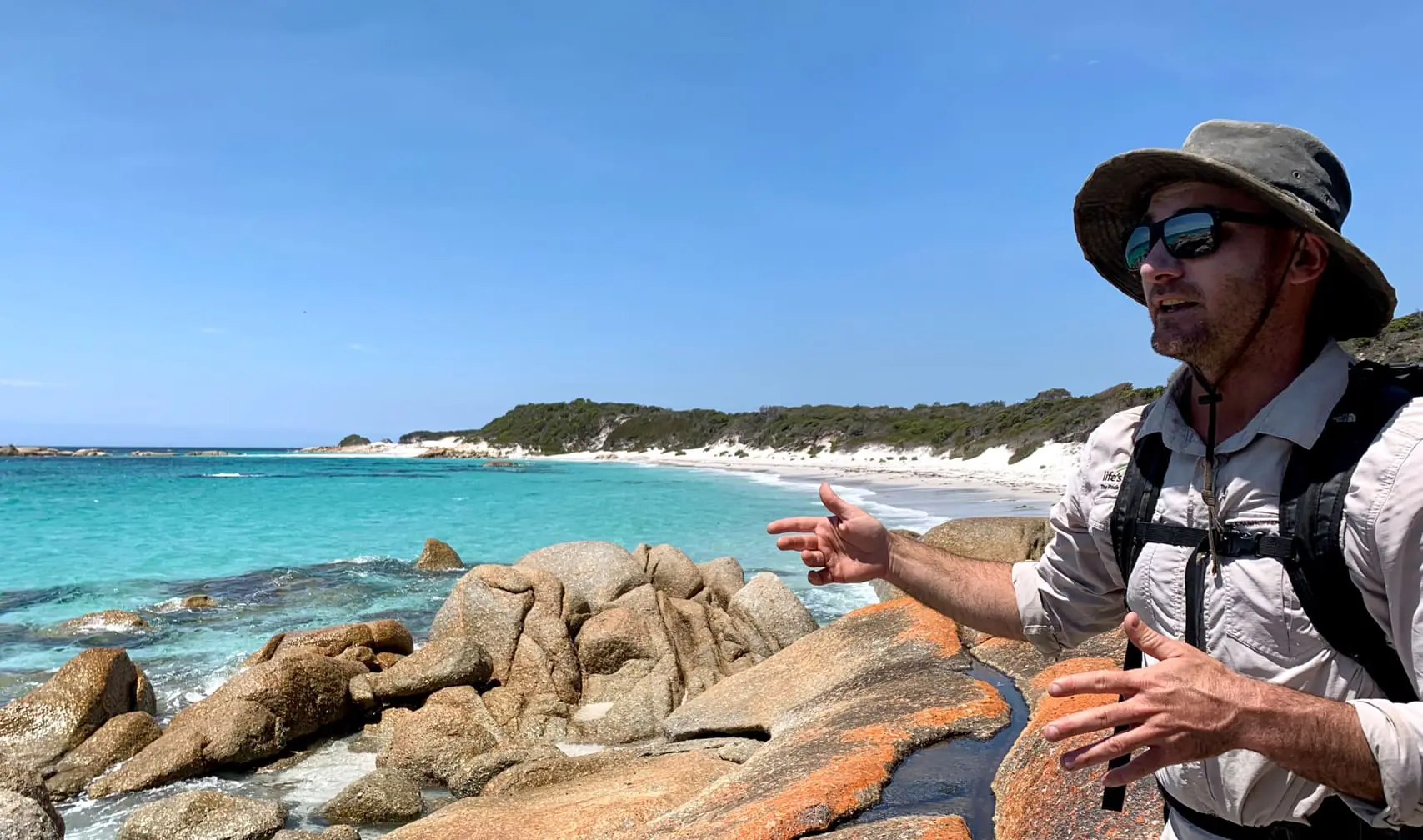 Bay-Of-Fires-Walking-Tours-Tasmania-Hero